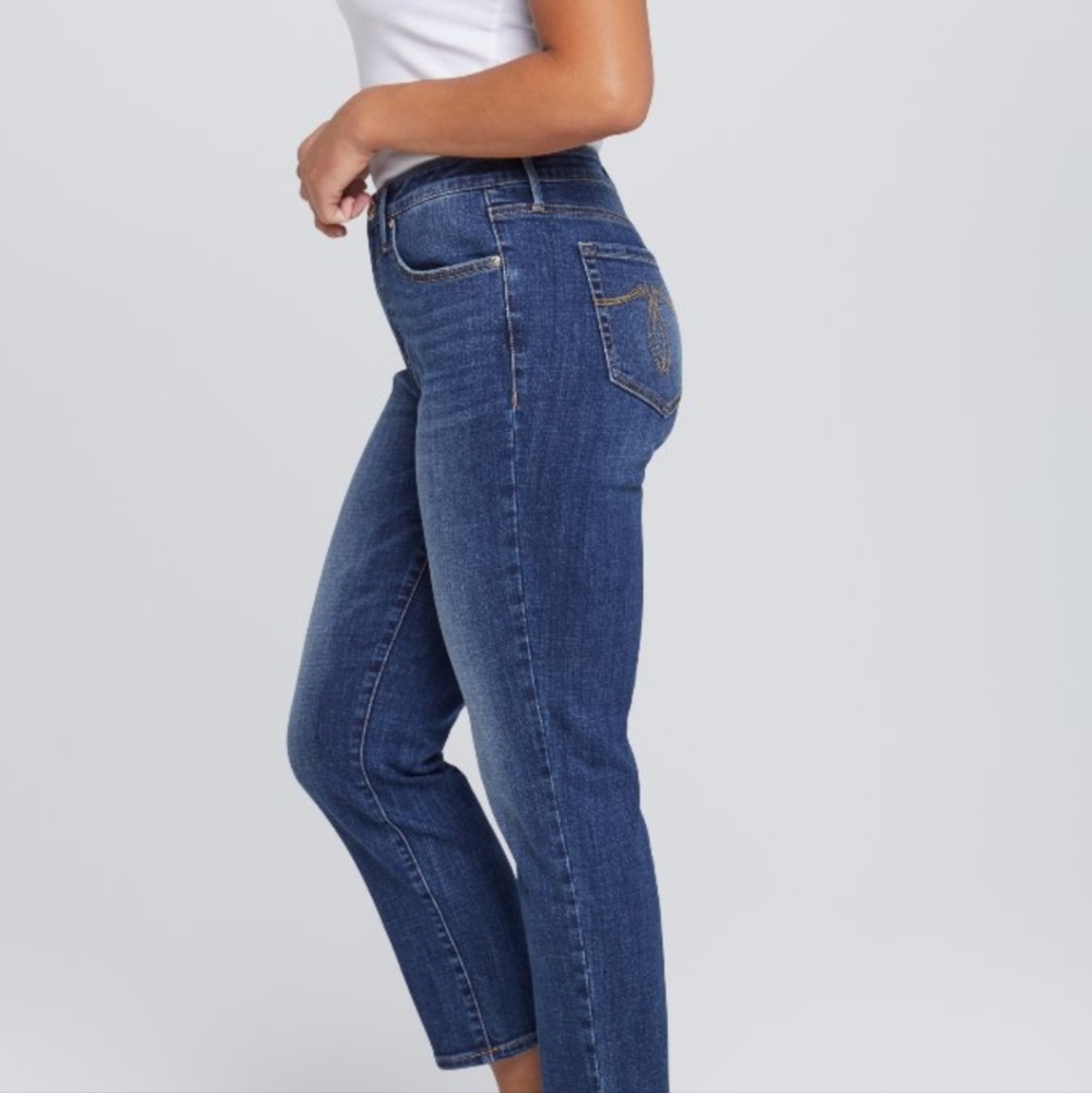 NWT Seven7 Tower Straight Crop Jean Size 6